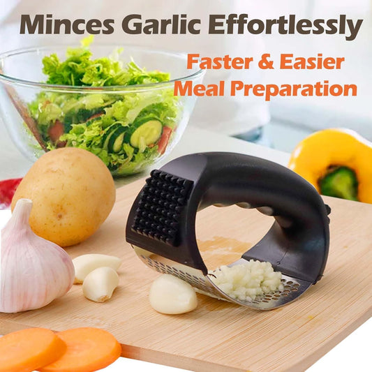 2- in - 1 Multifunctional Stainless Steel Garlic Press with PP Handle - Effortless Garlic Mashing, Ideal for Kitchen Use