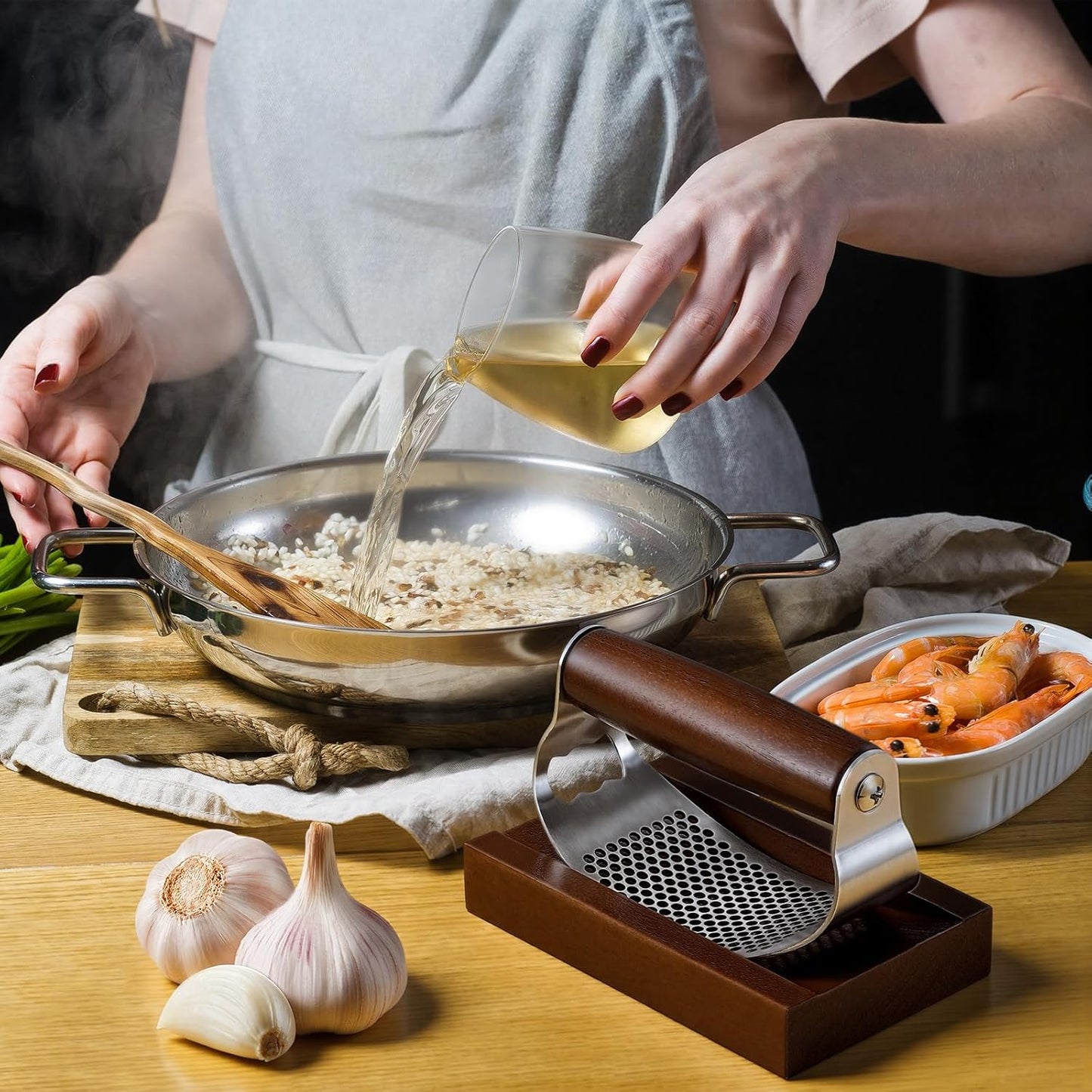 Stainless Steel Garlic Press with Wooden Walnut Container Garlic Press Crusher Set for Kitchen