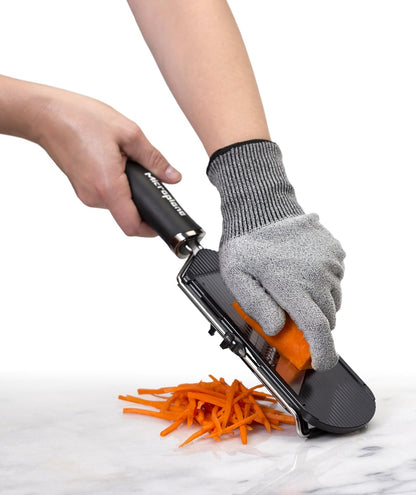 Microplane Cut Resistant Glove Keep Hands Safe in The Kitchen, One Size (Pack of 1)